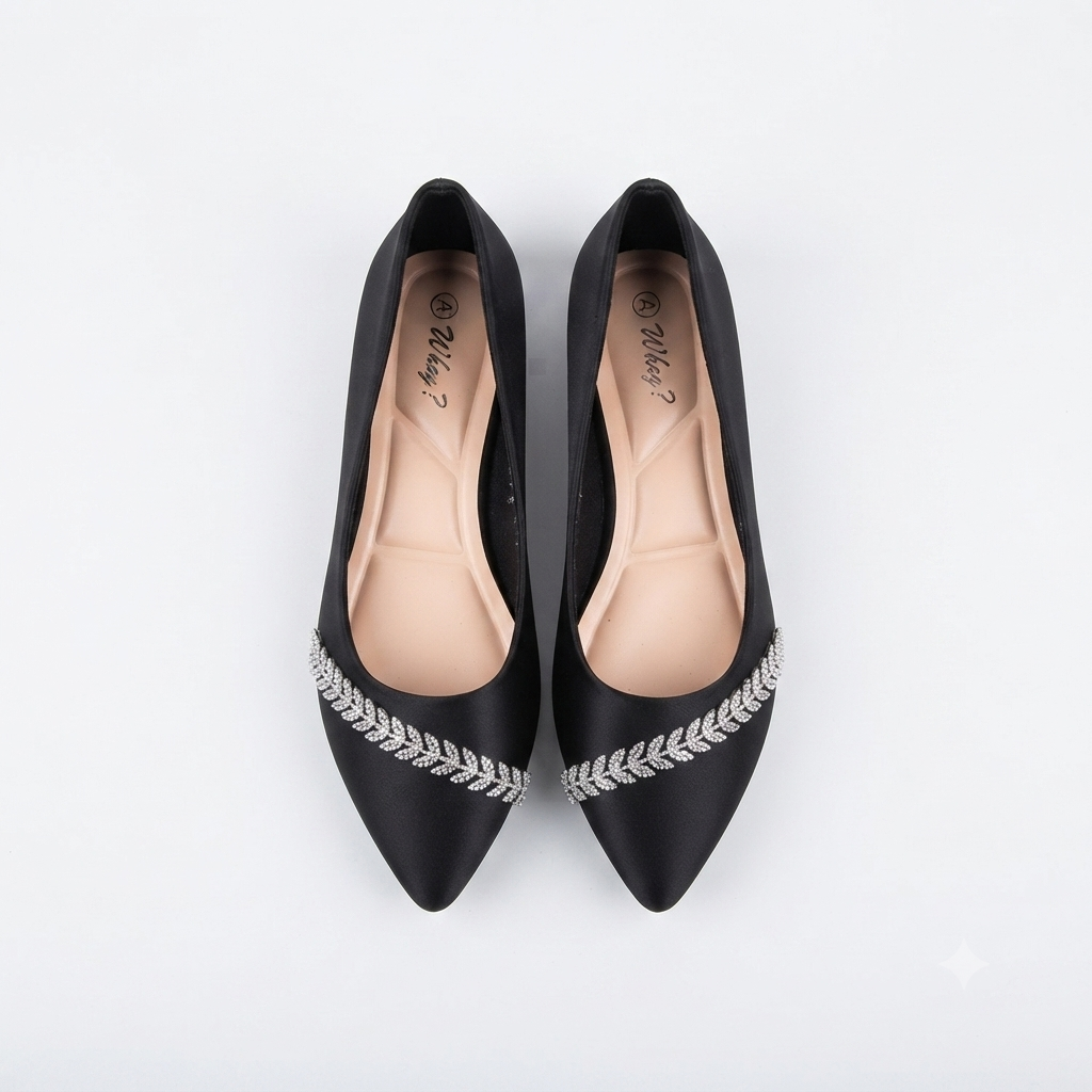 Why Juliett Pump Black