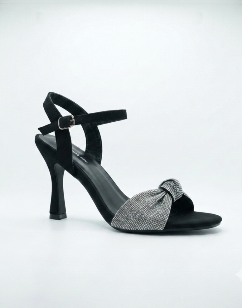 Why Starlight Heel Black