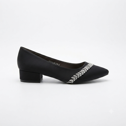 Why Juliett Pump Black