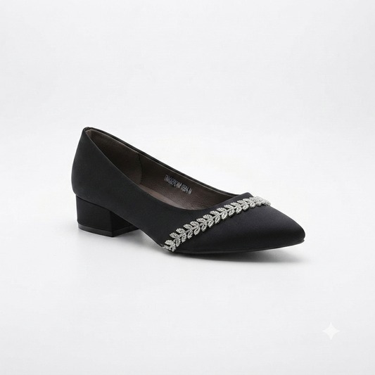 Why Juliett Pump Black