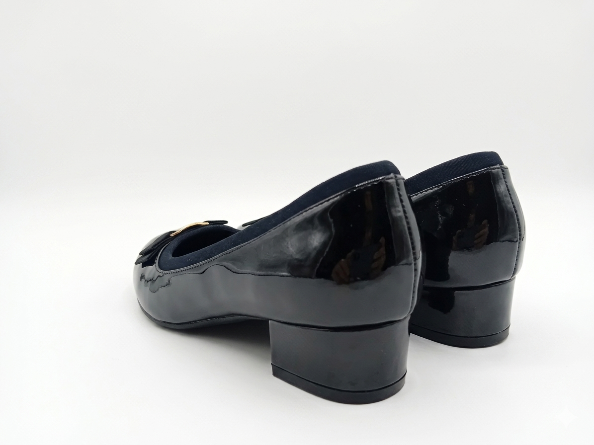 Pierre Cardin Bow Court Black